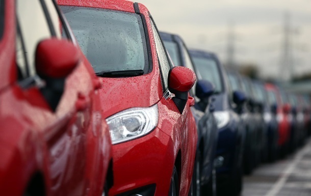 В Украину ввезли рекордное количество подержанных авто
