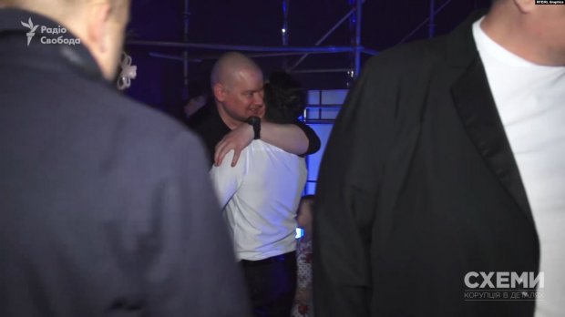 Виступ на каналі олігарха та концерт у Броварах: де були кандидати у президенти замість дебатів