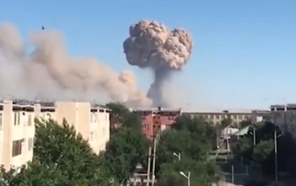 Взрывы на военных складах в Казахстане: число погибших возросло
