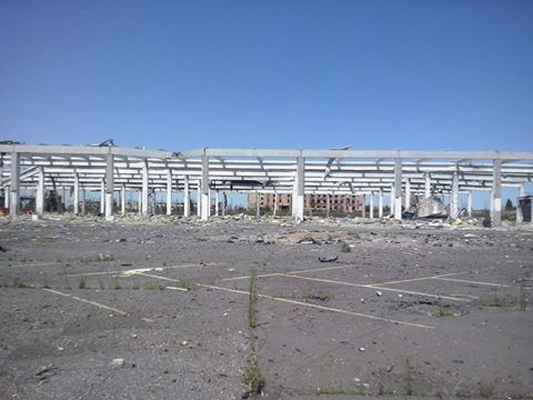 Як виглядає гіпермаркет Метро у Донецьку: приголомшливе фотопорівняння