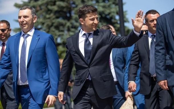 Зеленский против отмены петиции об его отставке
