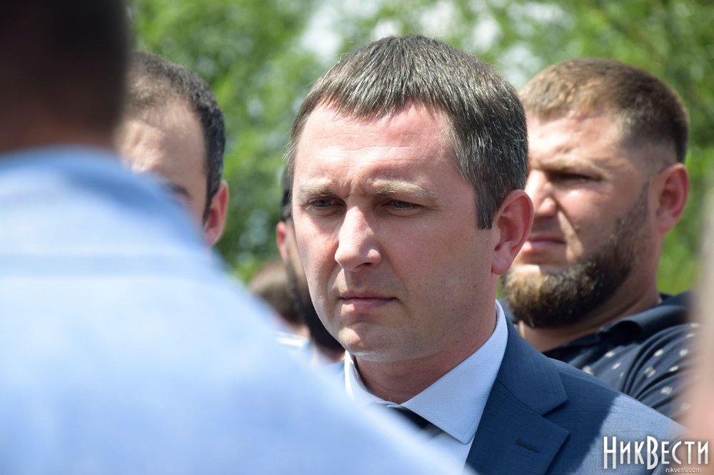 Зеленский на Николаевщине выяснял, когда будут отремонтированы «убитые» дороги