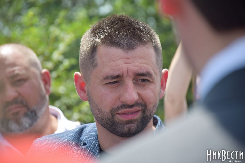 Зеленский на Николаевщине выяснял, когда будут отремонтированы «убитые» дороги