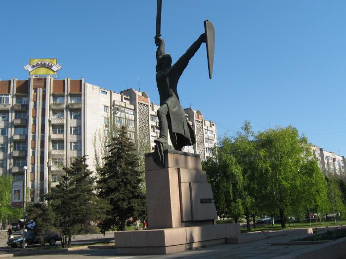 В Николаеве предприниматель, зарегистрированный месяц назад, отремонтирует сквер за 900 тысяч