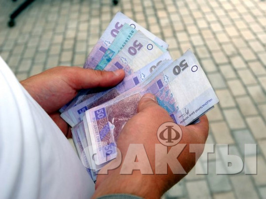 Пенсии работающим пенсионерам пересчитали: на сколько повысили выплаты