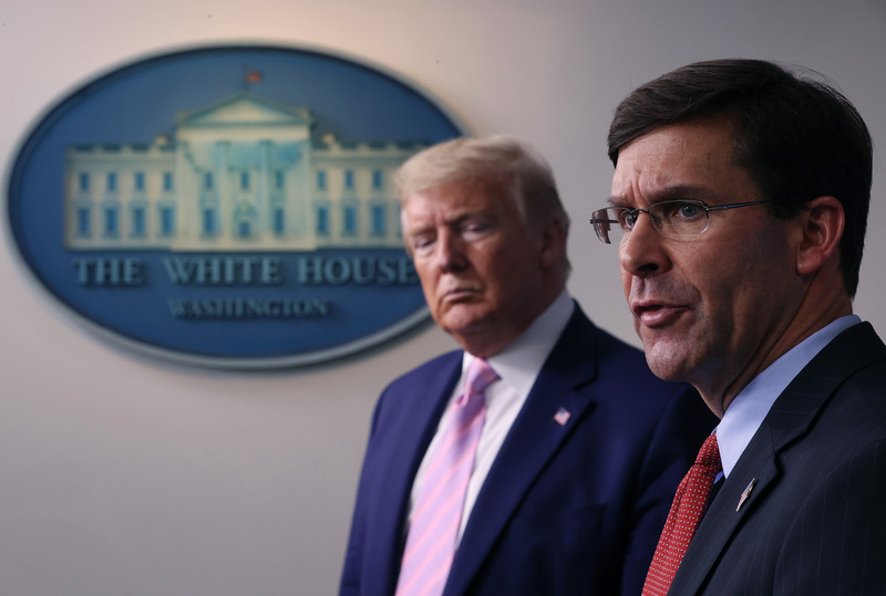 Бывший министр обороны США Мэттис назвал Трампа нацистом (фото)