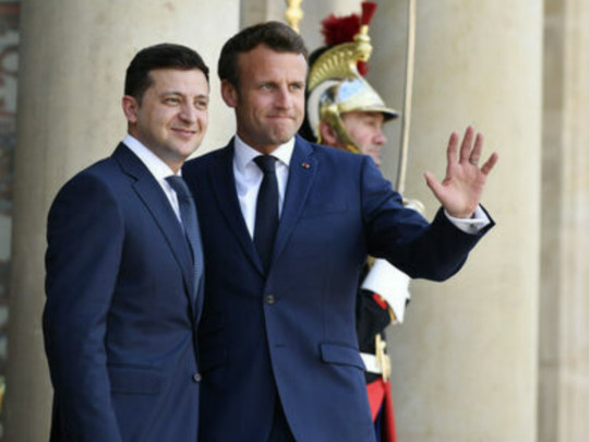 Хотілося б, щоб мої стосунки з Макроном були кращими, ніж у нього з Путіним, — Зеленський