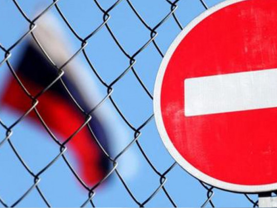 США готують висилку 10 російських дипломатів і новий пакет економічних санкцій проти РФ, — ЗМІ
