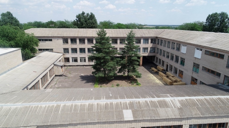 У мережі на прикладі школи в Апостоловому показали зразок перетворення шкіл в ході «Великого будівництва»