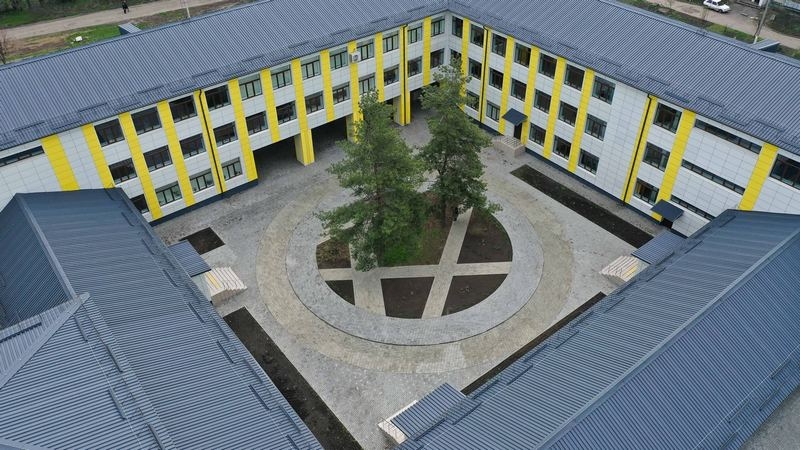 У мережі на прикладі школи в Апостоловому показали зразок перетворення шкіл в ході «Великого будівництва»