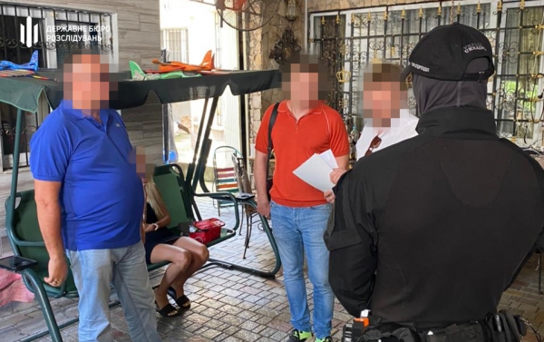 Главу суда в Одесской области и адвоката подозревают в мошенничестве. Фото