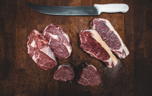 На Одесчине продавщица мяса изрезала коллегу 