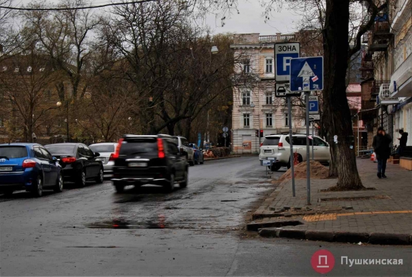 «Тепловые» раскопки на Александровском проспекте: улицу наконец-то открыли для транспорта