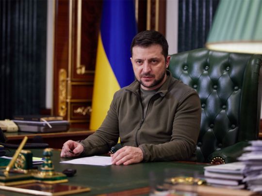 &laquo;Припиніть виставляти себе дурнями&raquo;: Зеленський звернувся до&nbsp;нардепів, які побажали змінити гімн України