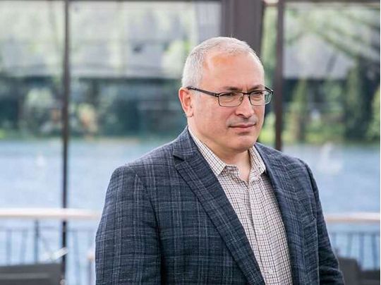 «Принцип ворогів всередині системи — звичайна практика для путіна», — Ходорковський