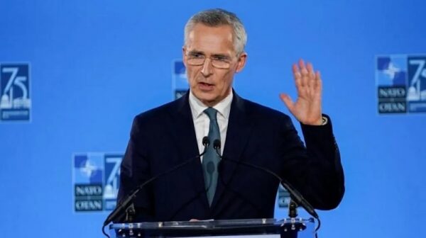НАТО обещает &laquo;необратимый путь&raquo; к членству Украины