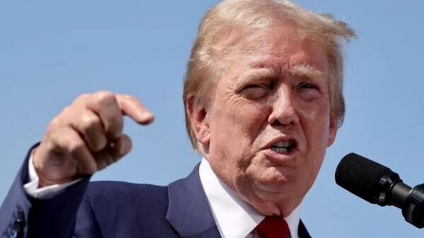 Трамп пообещал массовые депортации и повторил ложь о «поедании домашних животных» Трамп пообещал массовые депортации и повторил ложь о «поедании домашних животных»