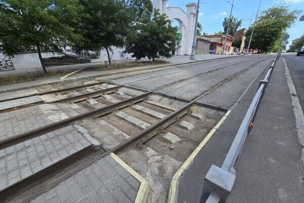 В Одессе снова курсируют автомобили по спуску Блажко: фотоотчет