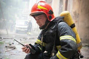 В центре Одессы горел дом: спасали людей, кота и собаку