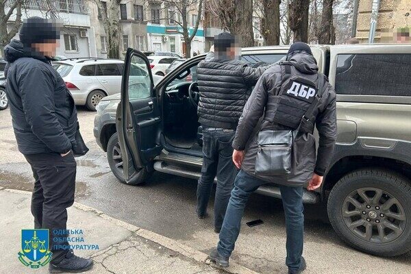 Выдавали удостоверения за взятку: в Одесской области будут судить чиновников лесоохотничьего управления