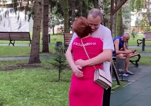 Не был дома почти 3,5 года: в Одесскую область вернулся защитник Змеиного