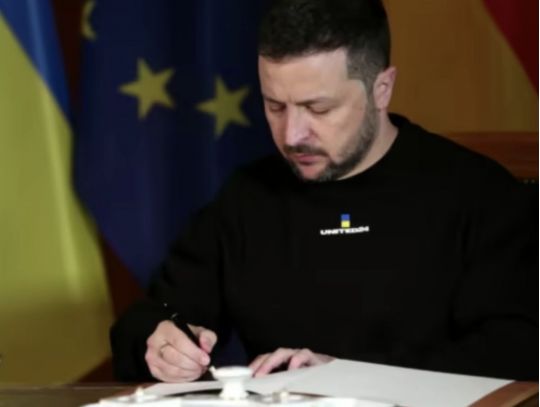Президент призначив нових послів: хто представлятиме Україну за&nbsp;кордоном