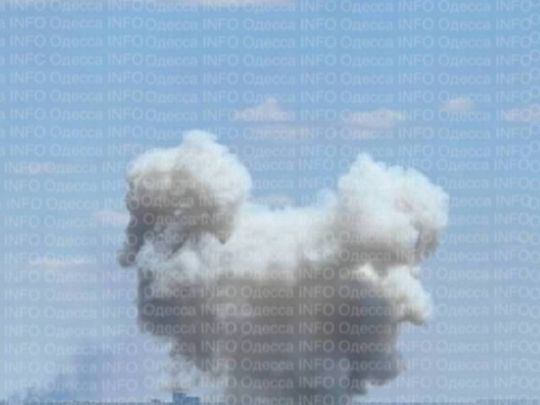 Росіяни вдарили серед дня балістикою по Одесі: є загиблі