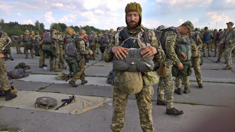 &laquo;У&nbsp;нас використовують як&nbsp;піхоту інтелектуалів, які розуміють, як&nbsp;працює навколишній світ на&nbsp;рівні радіохвиль, атомів та&nbsp;молекул&raquo;,&nbsp;&mdash; Мирослав Гай