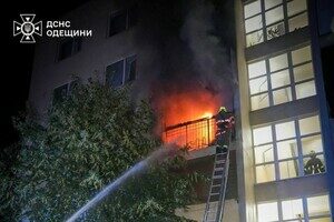 Ночью в Одесском районе горел ЖК "7 Небо": подробности пожара