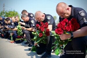Погиб от вражеский пули: в Одесской области простились с полицейским Михаилом Сорокой Погиб от вражеский пули: в Одесской области простились с полицейским Михаилом Сорокой