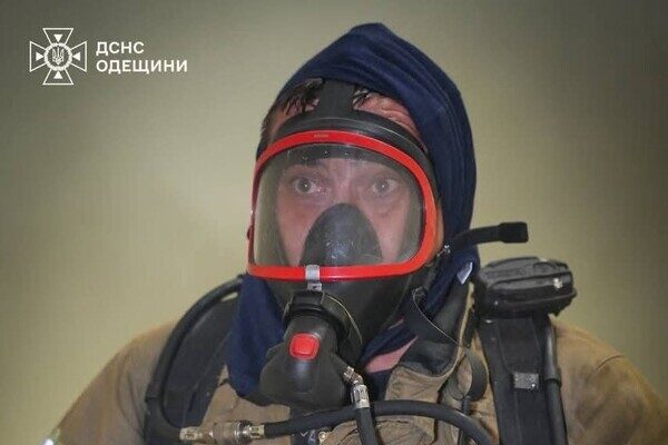 Ночью в Одесском районе горел ЖК "7 Небо": подробности пожара