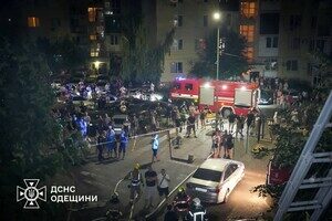 Ночью в Одесском районе горел ЖК "7 Небо": подробности пожара