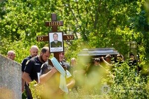 Погиб от вражеский пули: в Одесской области простились с полицейским Михаилом Сорокой Погиб от вражеский пули: в Одесской области простились с полицейским Михаилом Сорокой