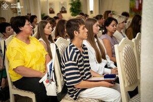 Спас товарища из-под завалов: подростка из Одесчины наградили за отвагу