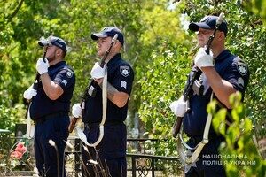 Погиб от вражеский пули: в Одесской области простились с полицейским Михаилом Сорокой Погиб от вражеский пули: в Одесской области простились с полицейским Михаилом Сорокой