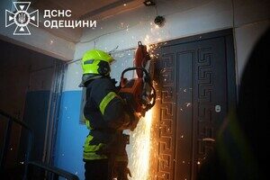 Взрыв в многоэтажке в Одессе: пострадала женщина