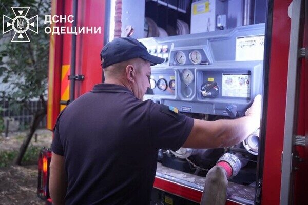 Взрыв в многоэтажке в Одессе: пострадала женщина