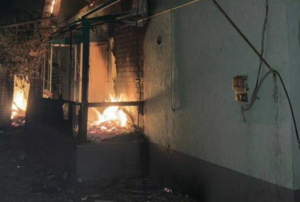 Палають школи й&nbsp;будинки, поранені діти, міста без світла: ППО збила 73 дрони, але десятки влучили (фото, відео)