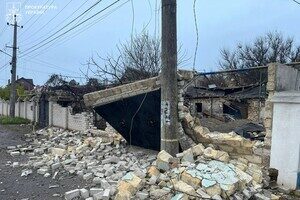 Повреждения домов и газовой трубы: последствия ночной атаки на Одесчину (обновлено) Повреждения домов и газовой трубы: последствия ночной атаки на Одесчину (обновлено)