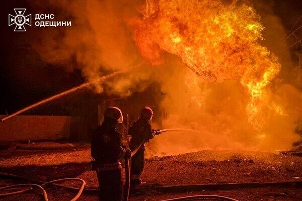 Ночной удар по югу Одесчины: есть повреждение депо и пострадавший (обновлено)