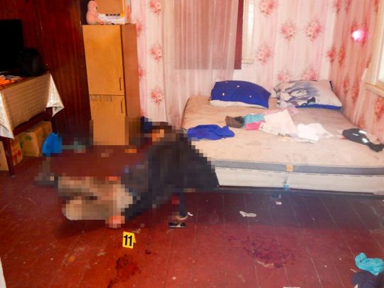 Кривава трагедія на&nbsp;Рівненщині: ревнивець позбавив життя жінку її&nbsp;брата і&nbsp;розпоров собі живіт (фото)