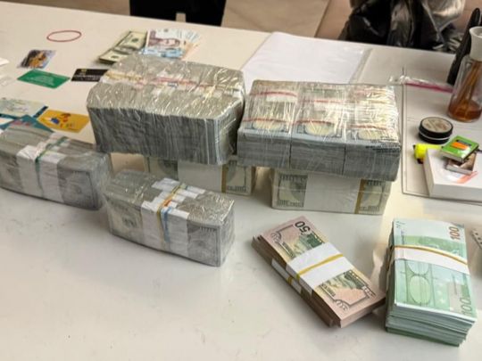 Мільйон доларів та&nbsp;елітне житло: у&nbsp;Дніпрі затримали чиновницю за&nbsp;незаконне збагачення (фото, відео)