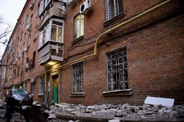 Росіяни масовано атакували Дніпро та&nbsp;місто Берестин на&nbsp;Харківщині: є&nbsp;руйнування та&nbsp;жертви (фото, відео)