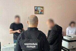 Продавали детей за границу: в Одесской области разоблачили преступную группировку