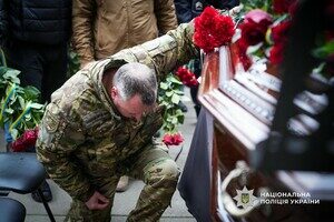 Погиб на востоке Украины: в Одессе простились с полицейским Николаем Яковецким