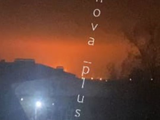 Дрони спалили НПЗ на&nbsp;Кубані: палає завод, влада заявила про збиття майже ста безпілотників (фото, відео)