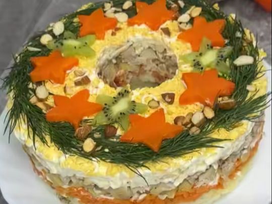 Салат з&nbsp;шампіньйонами та&nbsp;копченим сулугуні: ідеально на&nbsp;свята