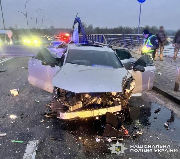 Велика аварія у&nbsp;Києві: п'ятеро постраждалих, перекрито Броварський проспект (фото, відео)