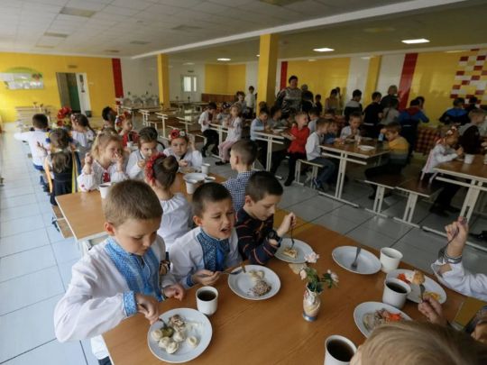 В&nbsp;українських школах запровадять безкоштовне харчування для всіх учнів: коли це&nbsp;станеться