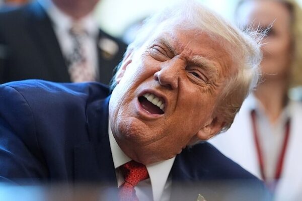 Волна отмен концертов в Кеннеди-центре после переименования в честь Трампа